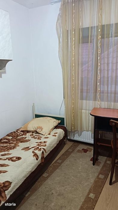 1 camera de inchiriat la casa in zona Pacurari - Fundatie