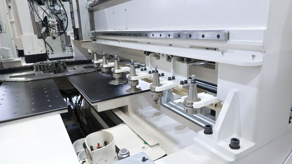 CNC gaurire si frezare NOU