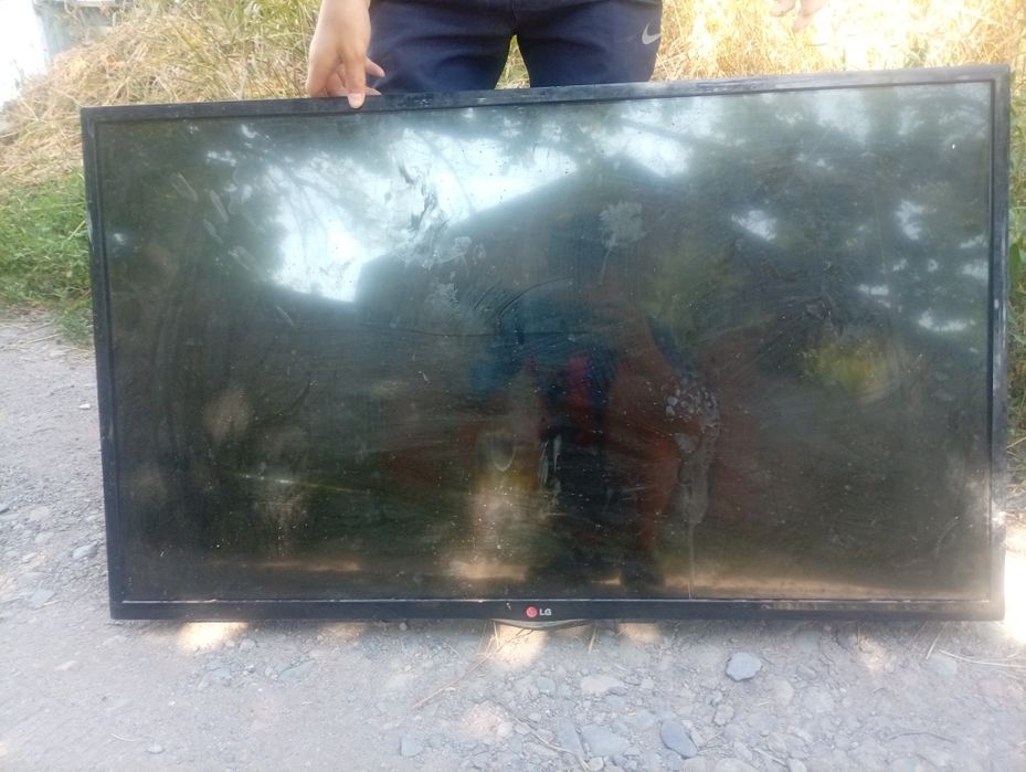 Продам смарт ТВ без провада