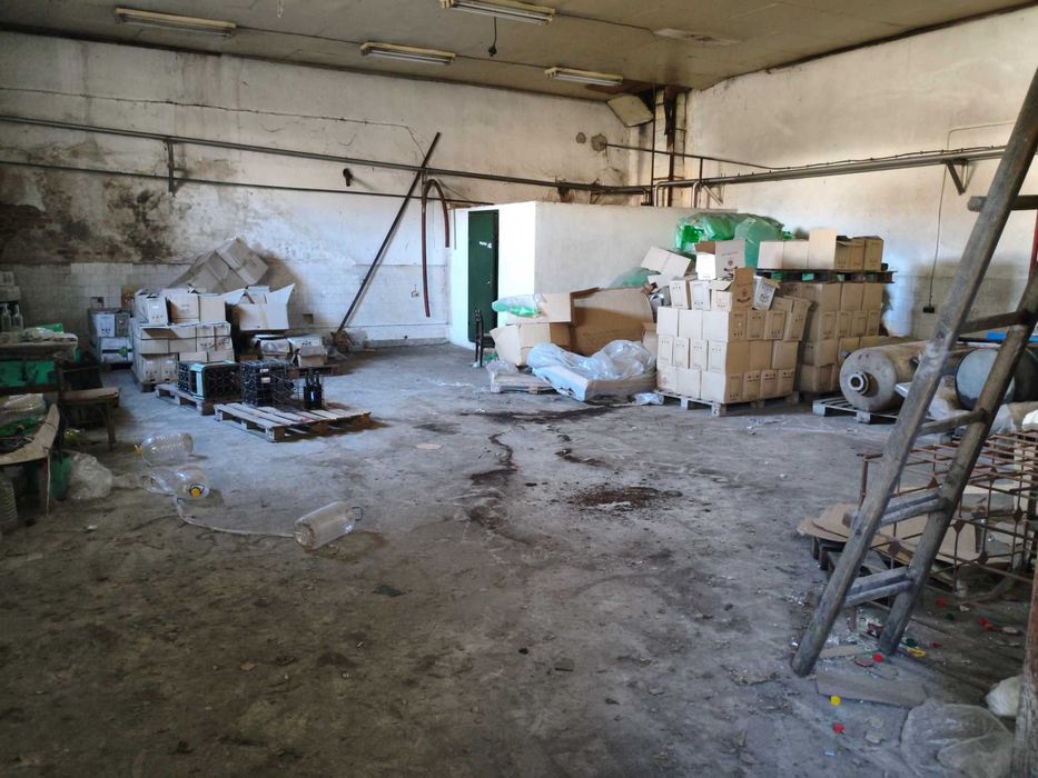 Дава се под наем Промишлена сграда в Септември - 5800 кв.м за 3300 € - Снимка #8