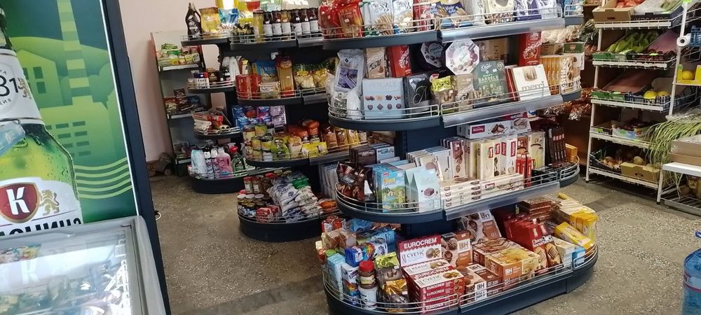 Островен стелаж за аптека, зоомагазин, хранителен магазин и др.