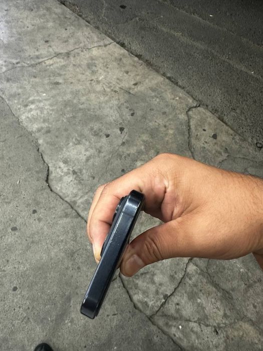 Iphone 15 pro srochniy sotiladi