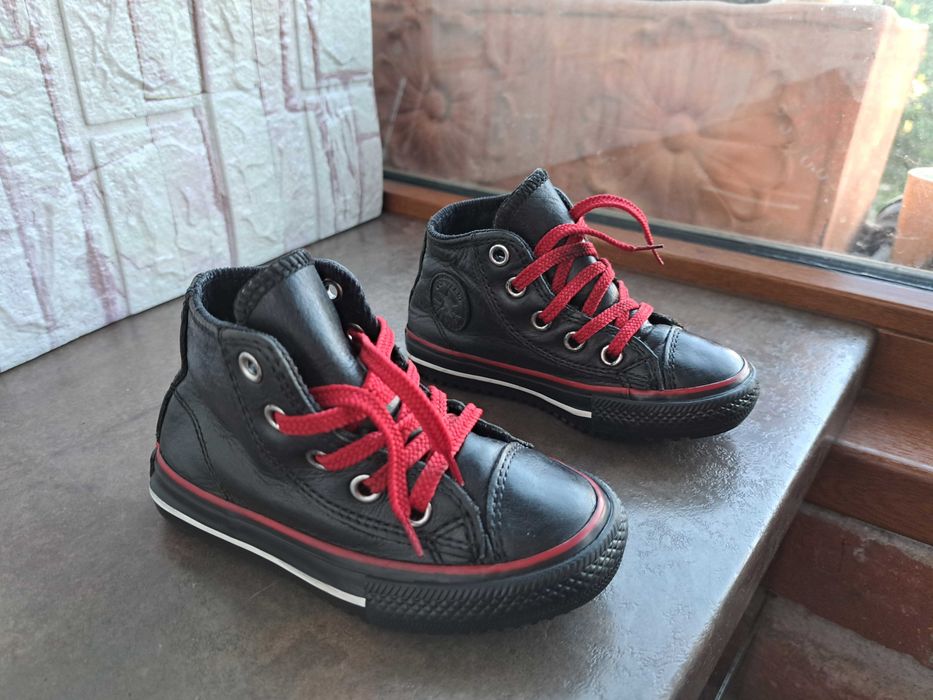 детски кецове,гуменки,спортни обувки,маратонки,Converse,22,за момче