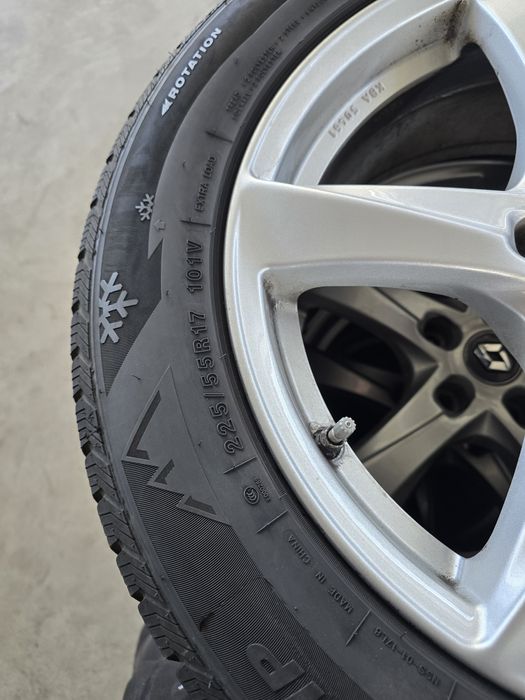 4 Броя 225/55/17 2xImperial 7,5mm 2xMichelin 6,6mm