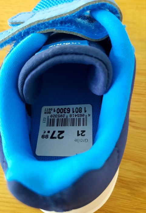 Детски маратонки Adidas, размер 21,  нови