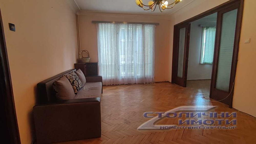 Дава се под наем Тристаен апартамент в София, Център - 80 кв.м за 433.5 € - Снимка #1