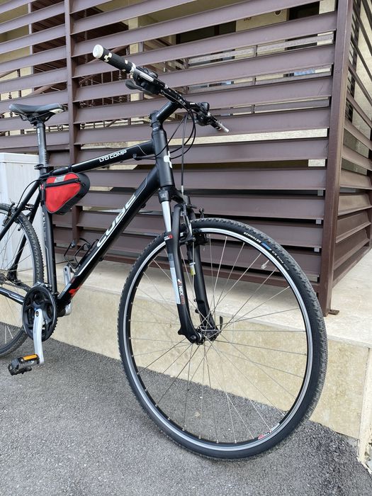 Cube LTD Comp – Bicicletă Cross / Fitness 28”, cadru XL, aluminiu, stare foarte bună