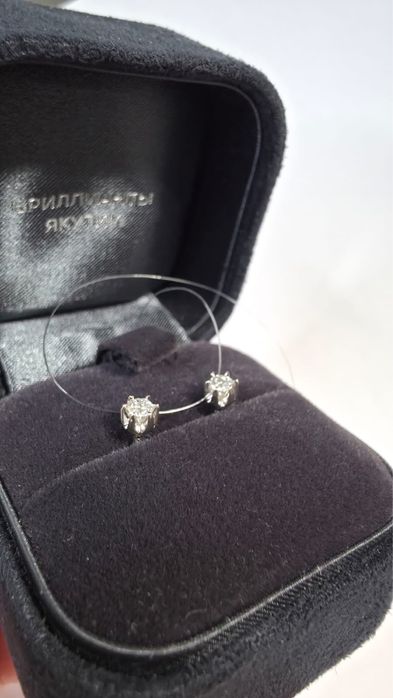 Пусеты с бриллиантами новые