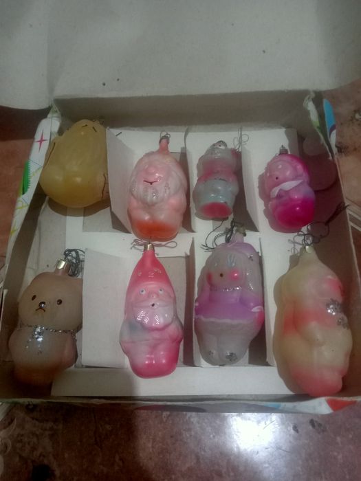 Продам новогодние игрушки.
