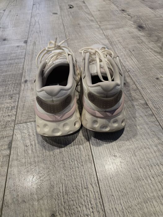 Продавам маратонки PUMA