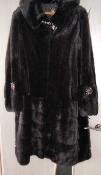 Продам норкоаую шубу