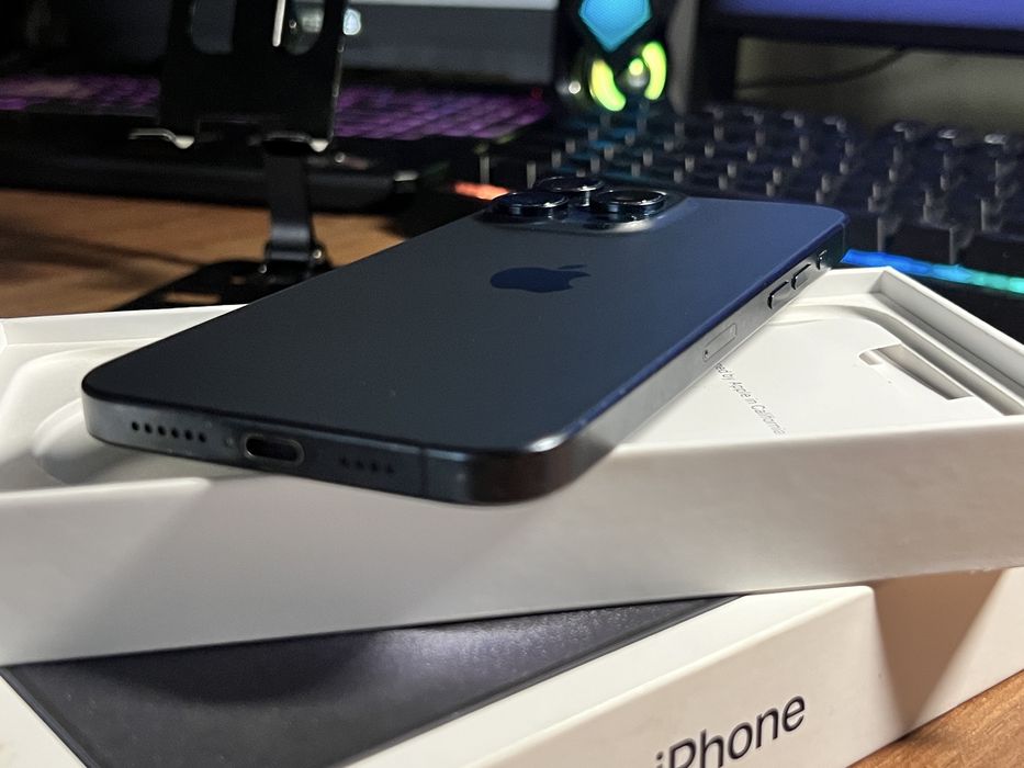 iPhone 15 Pro Max 256 GB Blue Titanium Albastru