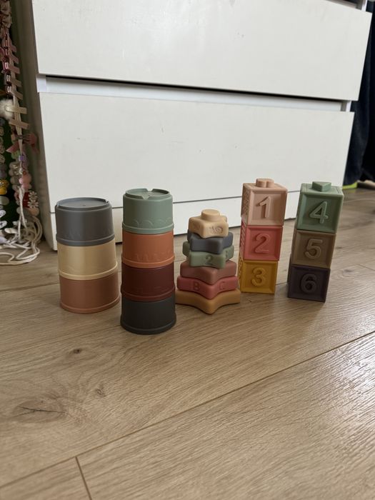 Детские игрушки, цена за все