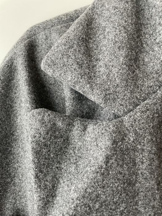 Елегантно дамско палто