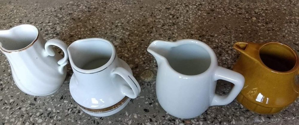 Порцеланови канички за мляко