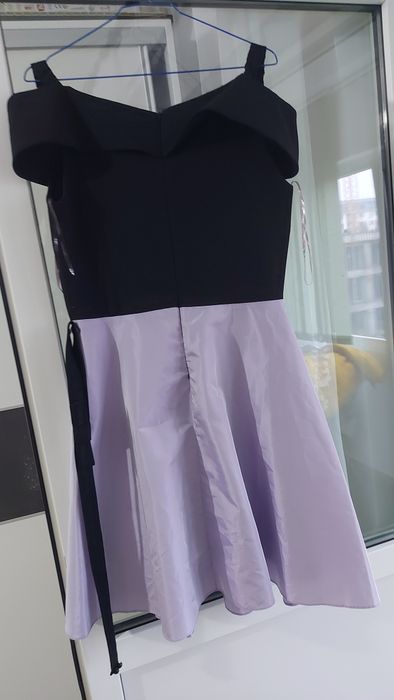 vand rochie pt eveniment