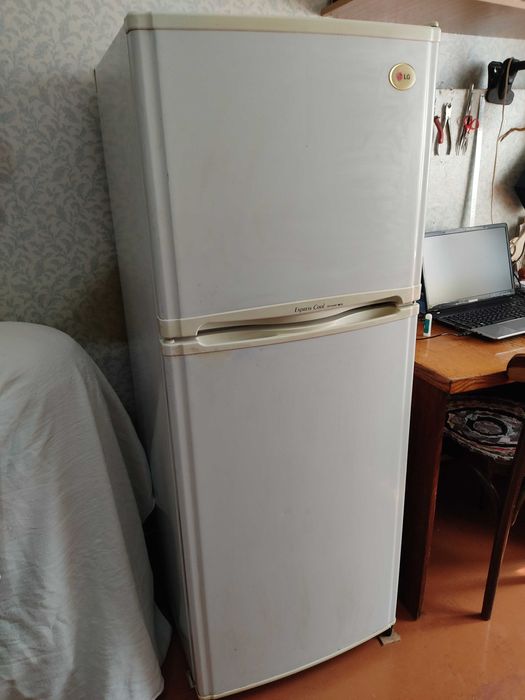 холодильник LG .бу
