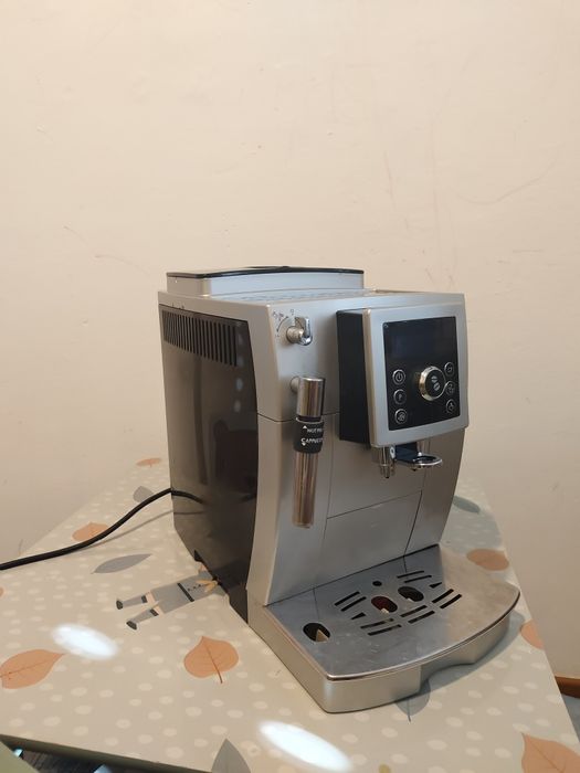 Aparat cafea Delonghi
