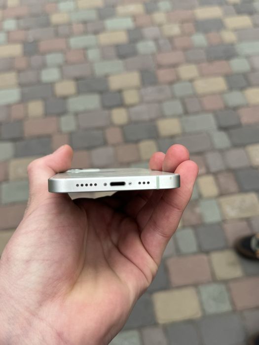 продам айфон 12 128