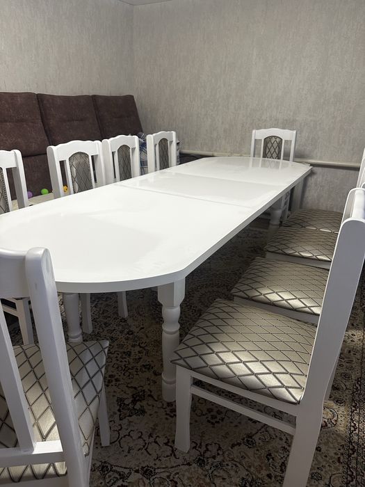 Продам стол и стулья 10 шт новый