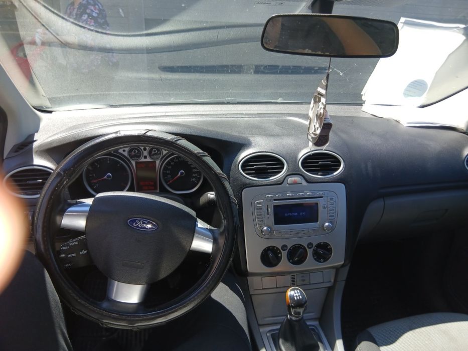Vând sau schimb Ford focus 2 din 2010