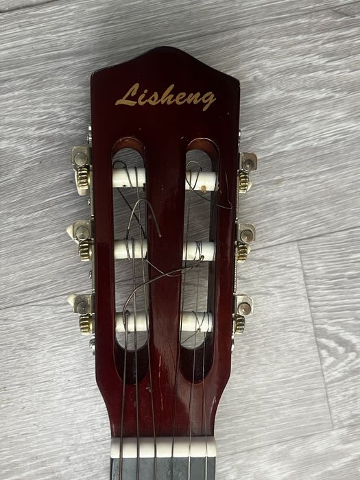 Классическая гитара Lisheng.