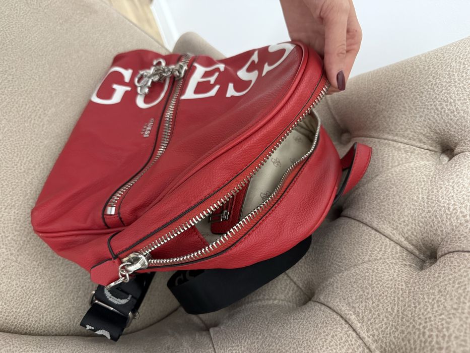 Оригинална раница GUESS