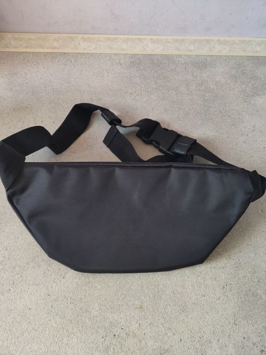 Чантичка за кръста "Fanny pack" Алфа Ромео