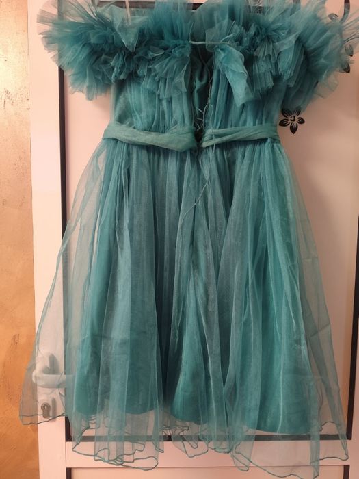 Продавам бална рокля