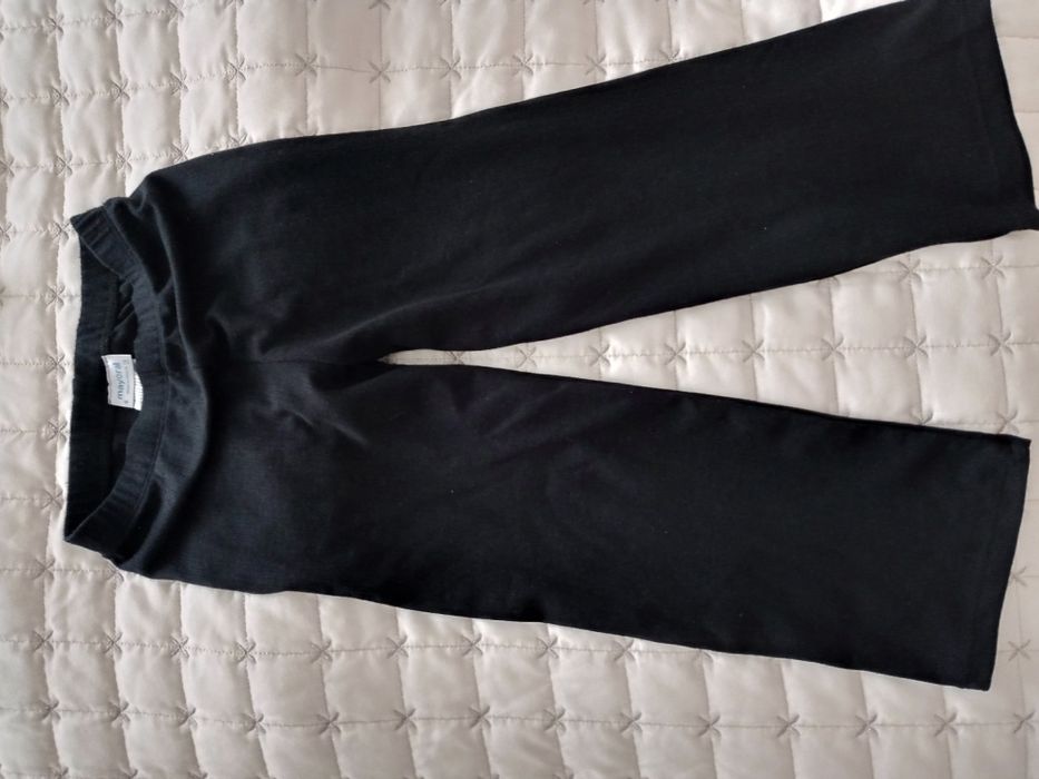 Лот от тениски Mayoral и черен панталон 6 години