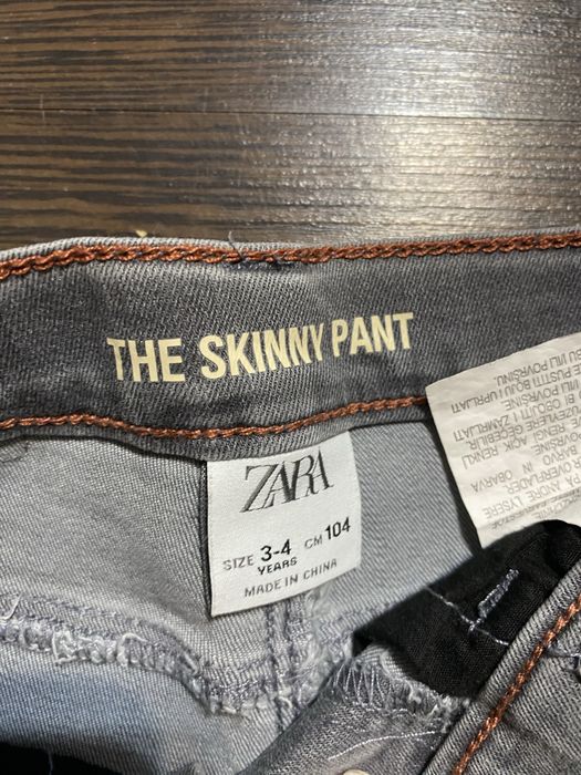 Blugi zara marimea 110