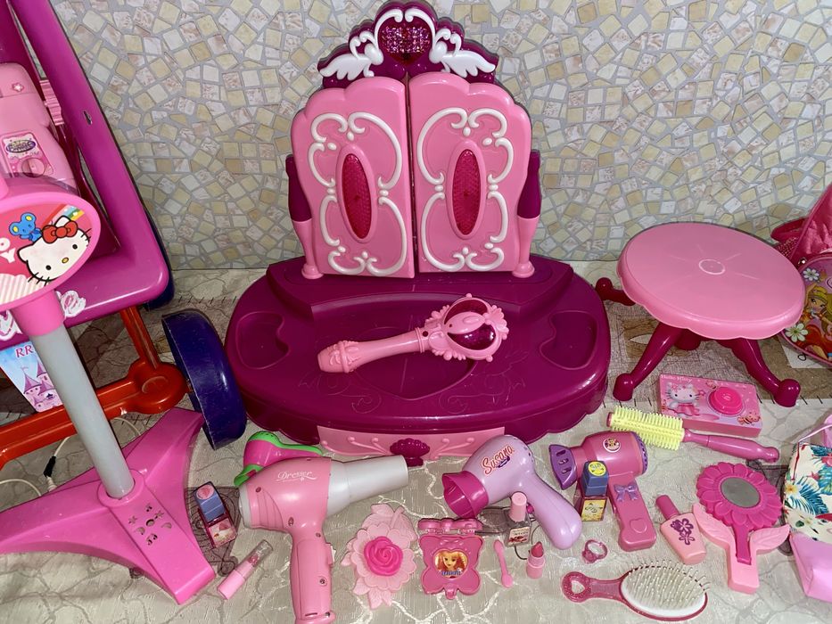 Детское трюмо, микрофон, шв.машинка,коляска, косметика, фены, сумки!