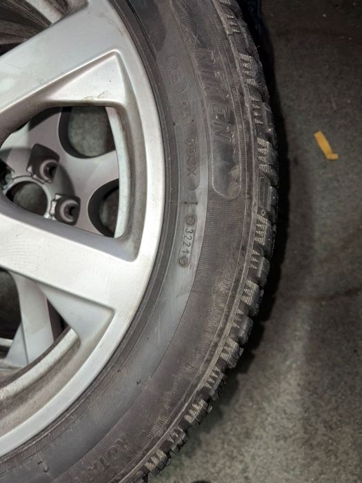 Cauciucuri iarna 225/50/R17