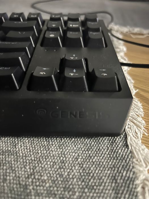 Клавиатура genesis