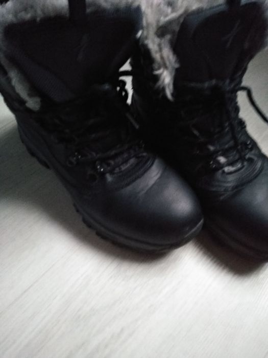 Детски боти размер 37