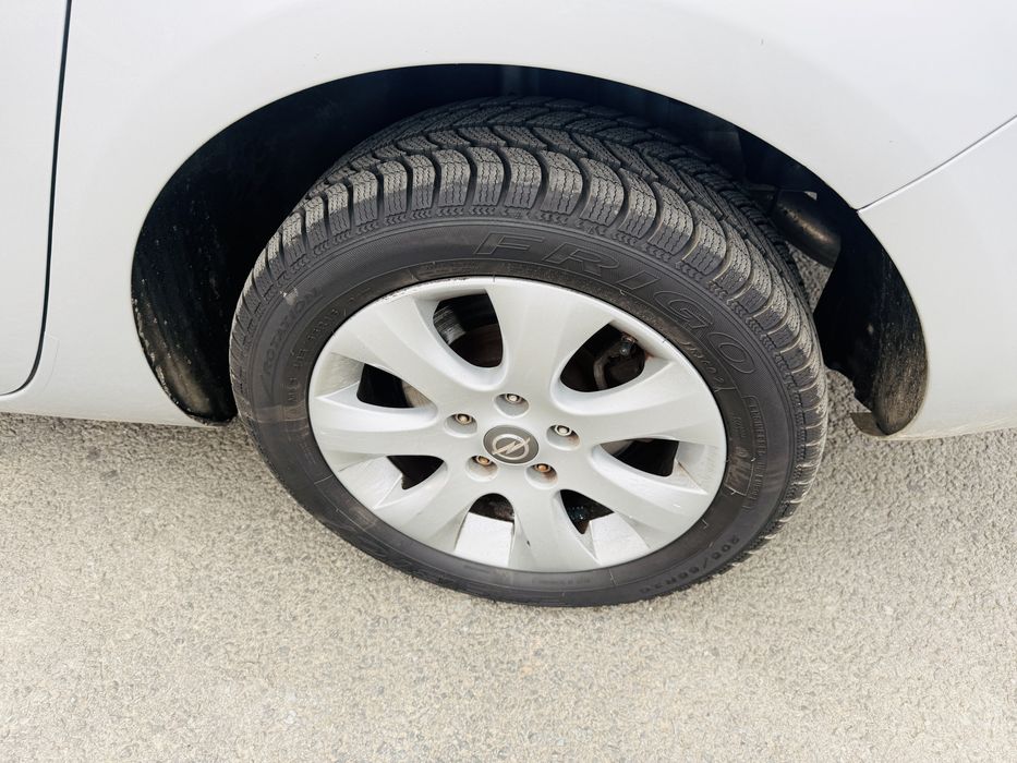 Opel Astra J SportsTourer Euro6 1.6Cdti