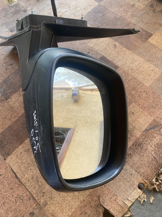 Дясно огледало за сузуки суифт