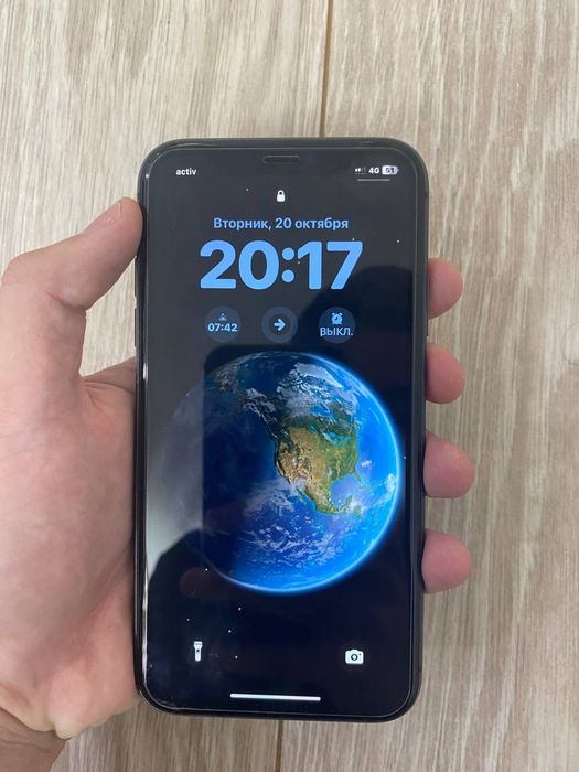 айфон 11 в хорошом состаяний