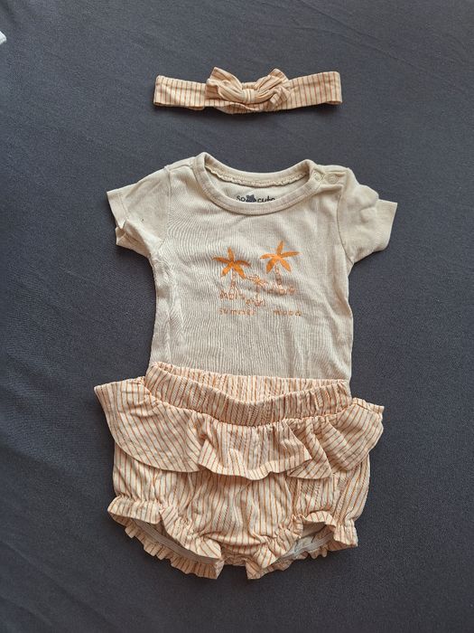 Изобилие от бебешки дрешки