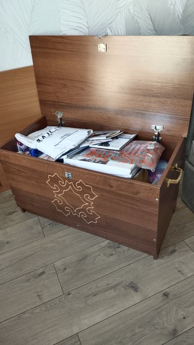 Продам сундук в хорошем состоянии.