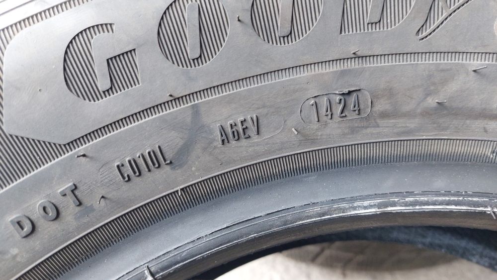Гуми за Бус 215/65/16 C Goodyear Efficient Grip Cargo 4 броя