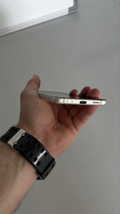 Samsung Galaxy Z Flip3 5G – 128 GB, Cream