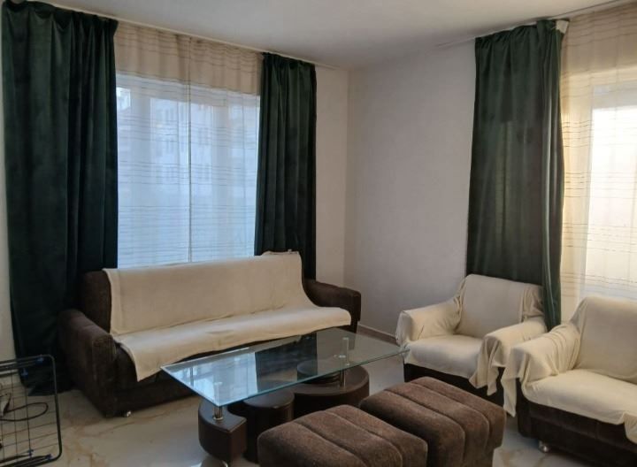 Дава се под наем Тристаен апартамент в София, Овча купел - 80 кв.м за 663 € - Снимка #1