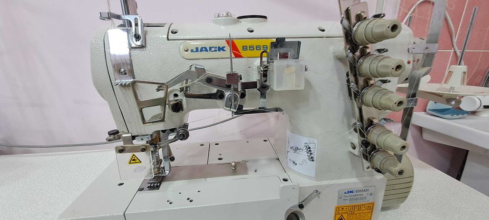 Jack raspashivalka tikuv mashinasi sotiladi