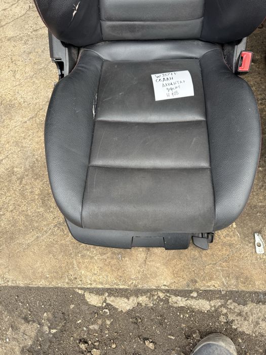 Кожен салон с алкантара за Mercedes benz w204 facelift лек дефект н103