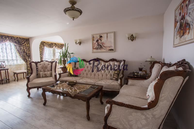 Продава се Къща в Варна, м-т Траката - 500 кв.м за 602 €/кв.м - Снимка #2