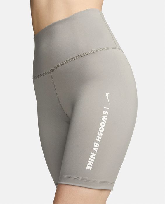 Клинове Nike
