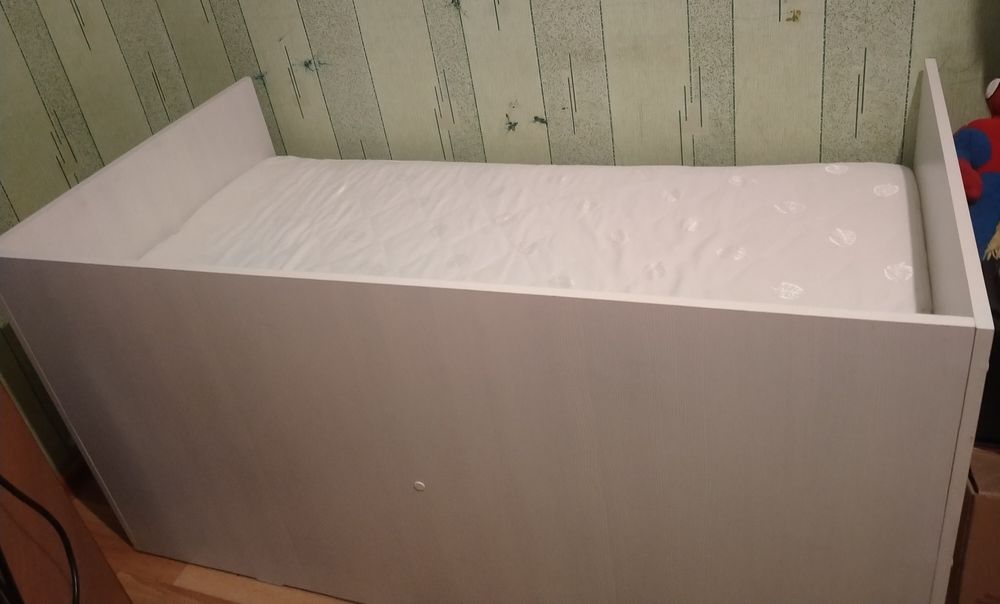 Продам детскую кровать