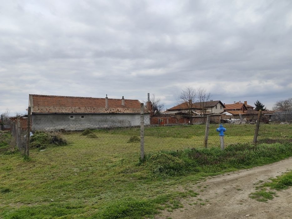 Парцел със лице на 2 улици