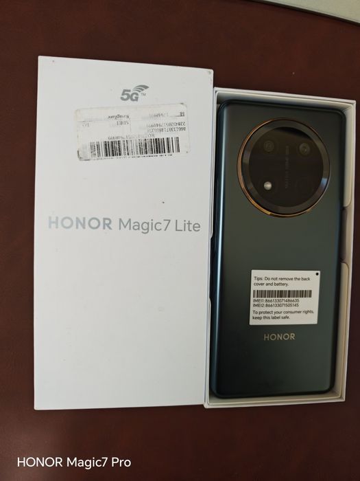 Telefon mobil HONOR Magic7 Lite, Dual SIM, 8GB RAM, 256GB, Titanium Bl